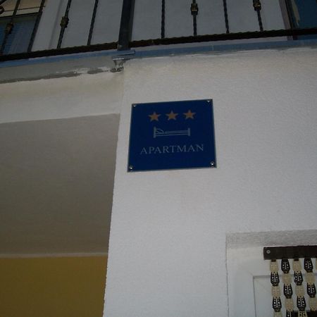 פורץ Apartments Zlata מראה חיצוני תמונה