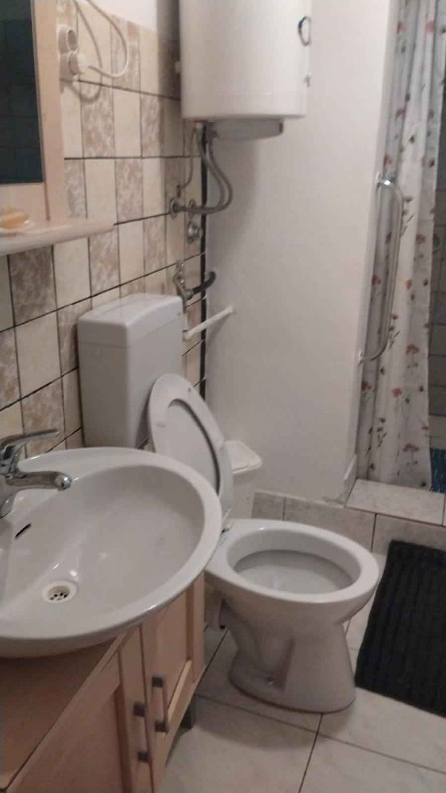 פורץ Apartments Zlata מראה חיצוני תמונה