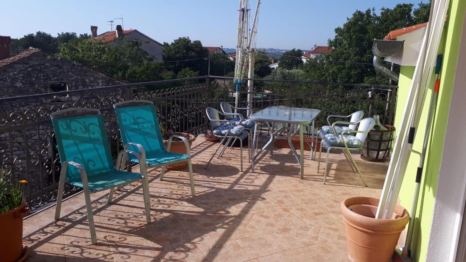 פורץ Apartments Zlata מראה חיצוני תמונה