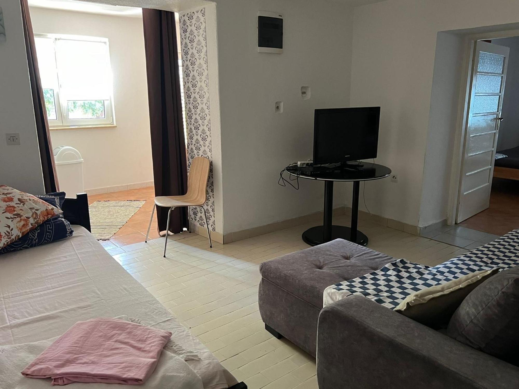 פורץ Apartments Zlata מראה חיצוני תמונה