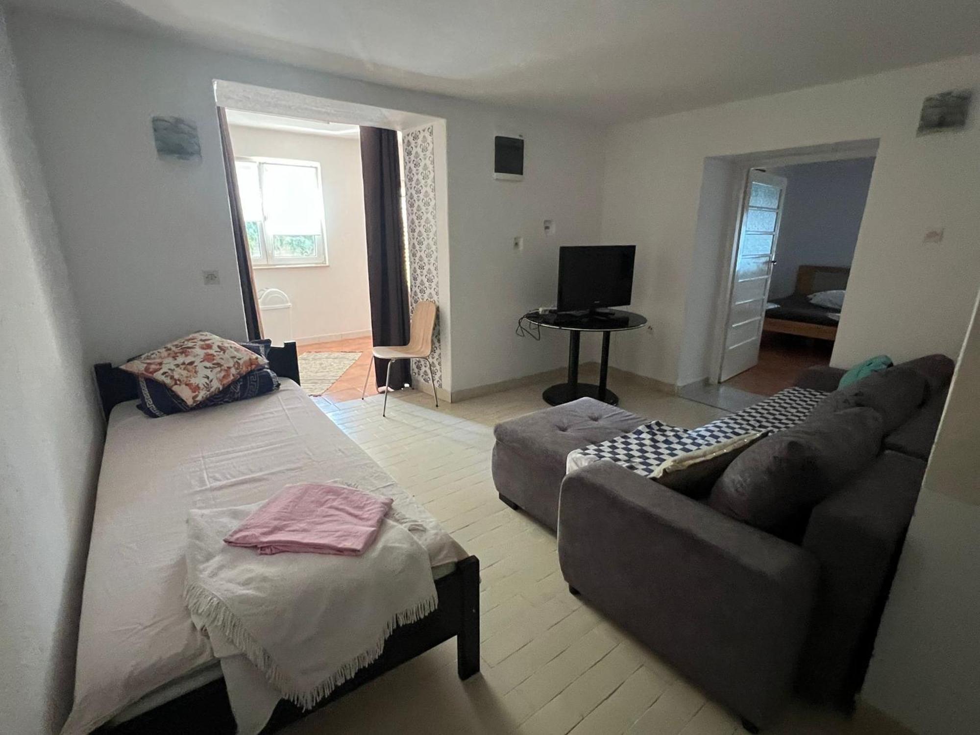 פורץ Apartments Zlata מראה חיצוני תמונה