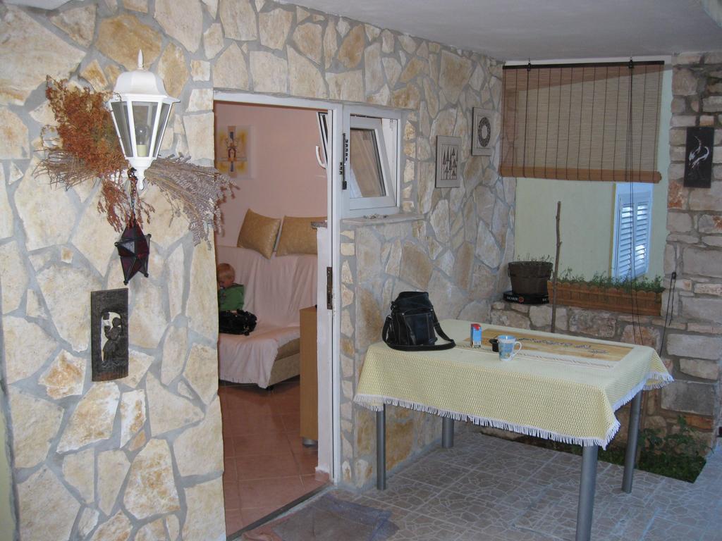 פורץ Apartments Zlata חדר תמונה